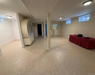 58-04 264th Street - Photo Thumbnail 10