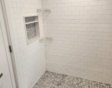 226 E Pine Street - Photo Thumbnail 2