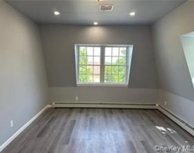 58 S Prospect Street - Photo Thumbnail 3