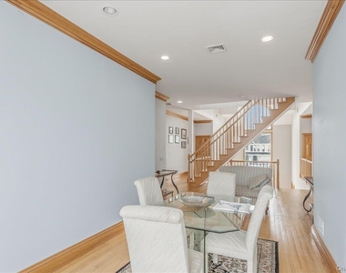 672 Dune Road - Photo Thumbnail 22
