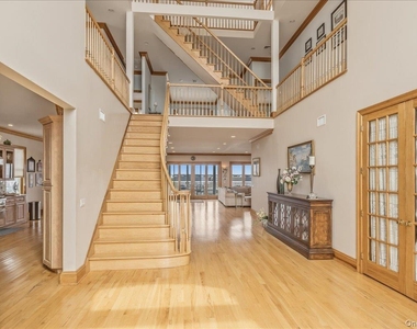 672 Dune Road - Photo Thumbnail 4