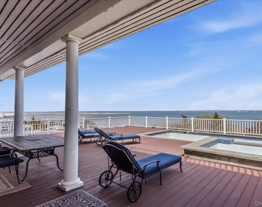 672 Dune Road - Photo Thumbnail 35