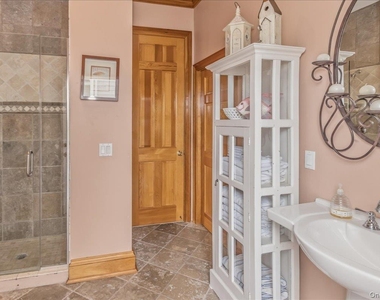 672 Dune Road - Photo Thumbnail 19