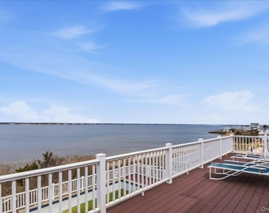 672 Dune Road - Photo Thumbnail 29