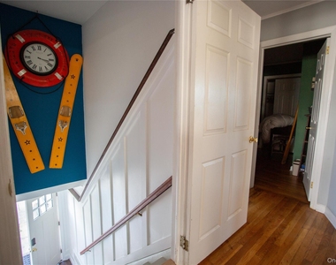 274 W Walnut Street - Photo Thumbnail 10