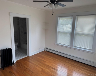 18 West Street - Photo Thumbnail 3