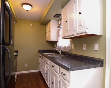 120 Hinsdale Street - Photo Thumbnail 6