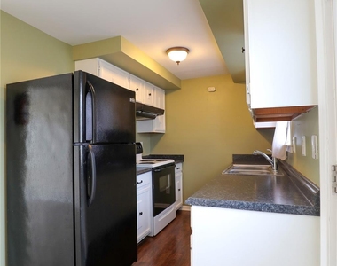 120 Hinsdale Street - Photo Thumbnail 4