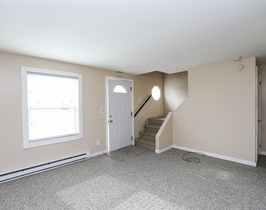 120 Hinsdale Street - Photo Thumbnail 9