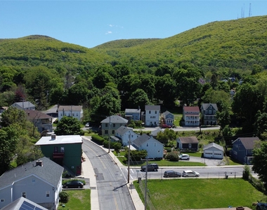 94 E Main Street - Photo Thumbnail 14