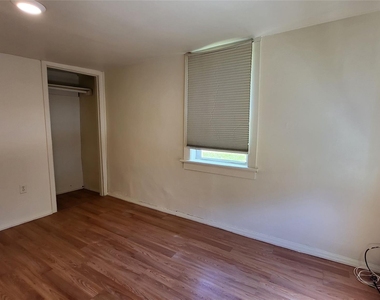 94 E Main Street - Photo Thumbnail 3