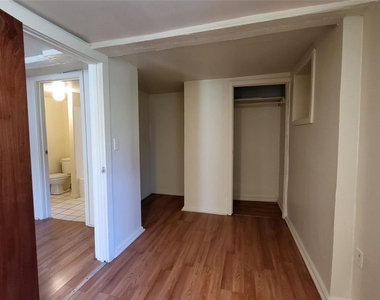 94 E Main Street - Photo Thumbnail 5