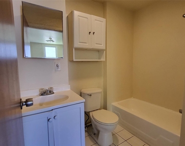 92 E Main Street - Photo Thumbnail 8