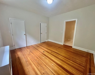 5 Lester Place - Photo Thumbnail 10