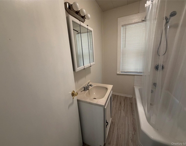 14 Franklindale Avenue - Photo Thumbnail 13