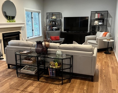 670 Heritage Hills - Photo Thumbnail 7