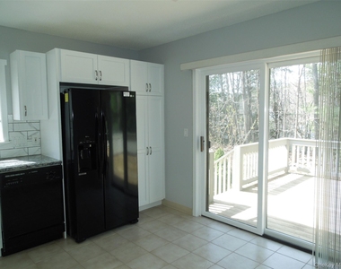 670 Heritage Hills - Photo Thumbnail 2