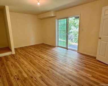 8 Seeley Bull Street - Photo Thumbnail 42