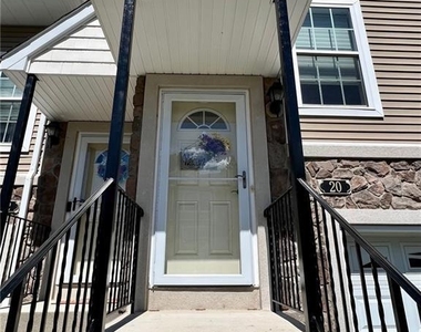 20 Seeley Bull Street - Photo Thumbnail 2
