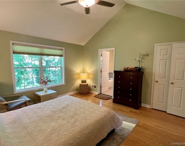 20 Seeley Bull Street - Photo Thumbnail 19