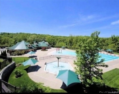 204 Lakeview Avenue - Photo Thumbnail 16
