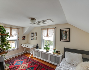 23 Pinetree Lane - Photo Thumbnail 13
