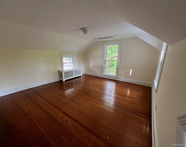 23 Pinetree Lane - Photo Thumbnail 28