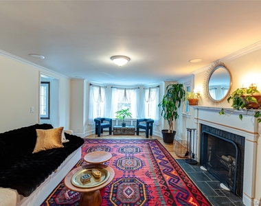 23 Pinetree Lane - Photo Thumbnail 4