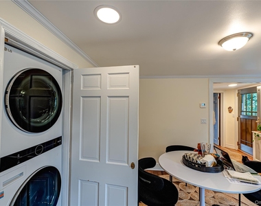 23 Pinetree Lane - Photo Thumbnail 10