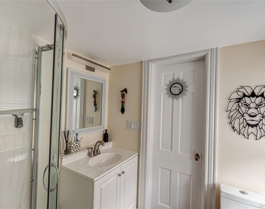 23 Pinetree Lane - Photo Thumbnail 18