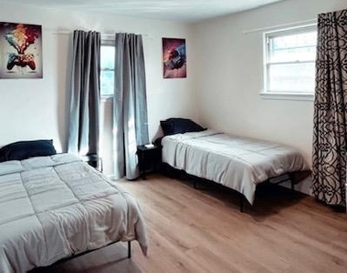 85 Woodrow Avenue - Photo Thumbnail 5