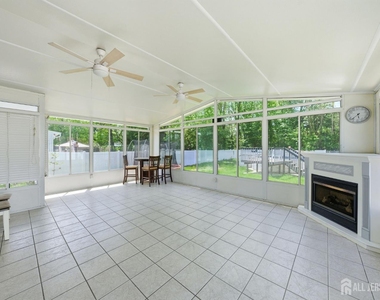 587 Marlboro Road - Photo Thumbnail 7