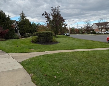4706 Boice Drive - Photo Thumbnail 2