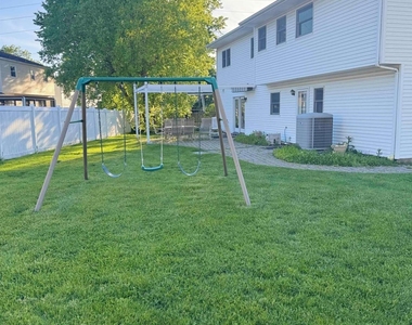 5 Timothy Court - Photo Thumbnail 3