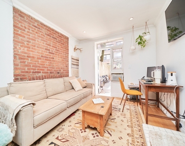 410 E 64th Street - Photo Thumbnail 5