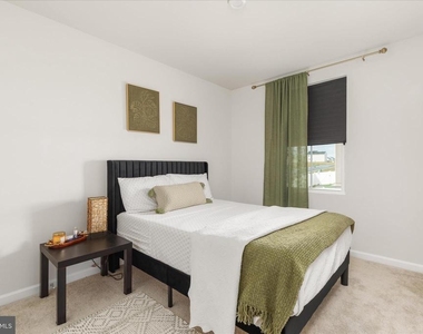 130 Calais Place - Photo Thumbnail 20