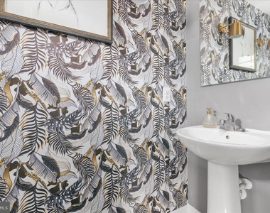 130 Calais Place - Photo Thumbnail 19
