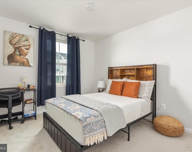 130 Calais Place - Photo Thumbnail 22