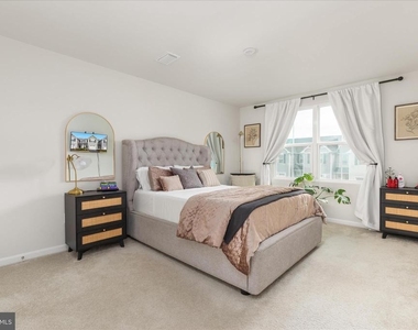 130 Calais Place - Photo Thumbnail 26