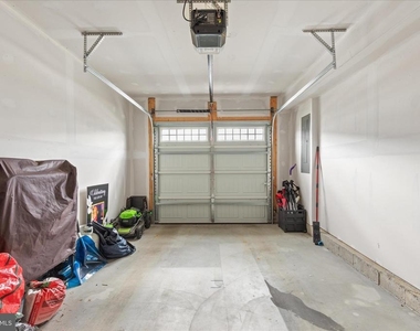 130 Calais Place - Photo Thumbnail 34