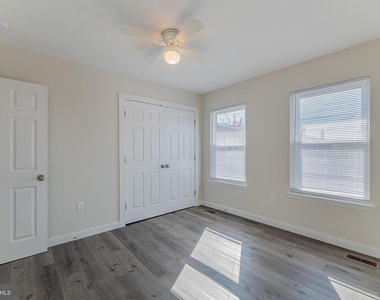 525 Gray Avenue - Photo Thumbnail 26