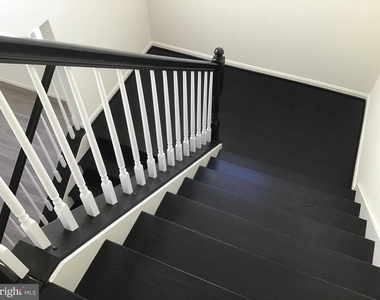 1035 Aspen Road - Photo Thumbnail 18