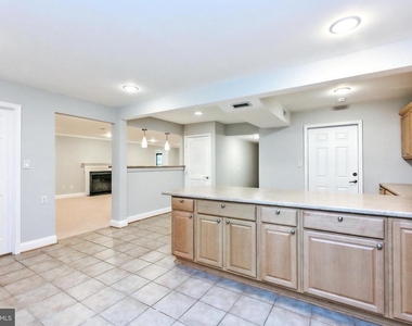6916 Birkenhead Place - Photo Thumbnail 51