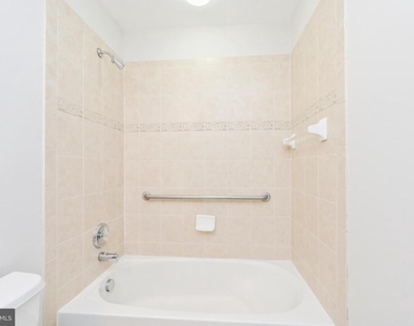 6916 Birkenhead Place - Photo Thumbnail 52