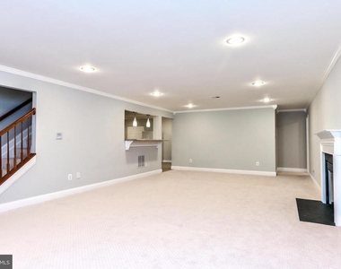6916 Birkenhead Place - Photo Thumbnail 45