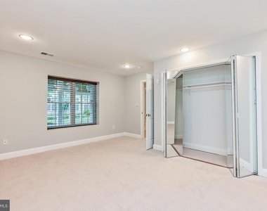 6916 Birkenhead Place - Photo Thumbnail 54