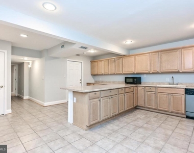 6916 Birkenhead Place - Photo Thumbnail 50