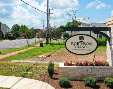 6902 Karter Robinson Drive - Photo Thumbnail 32