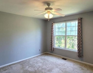 43840 Hickory Corner Terrace - Photo Thumbnail 8
