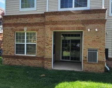 43840 Hickory Corner Terrace - Photo Thumbnail 18
